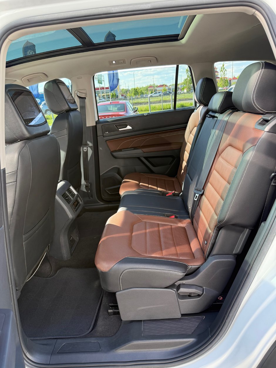 2023 Volkswagen Atlas Execline-18