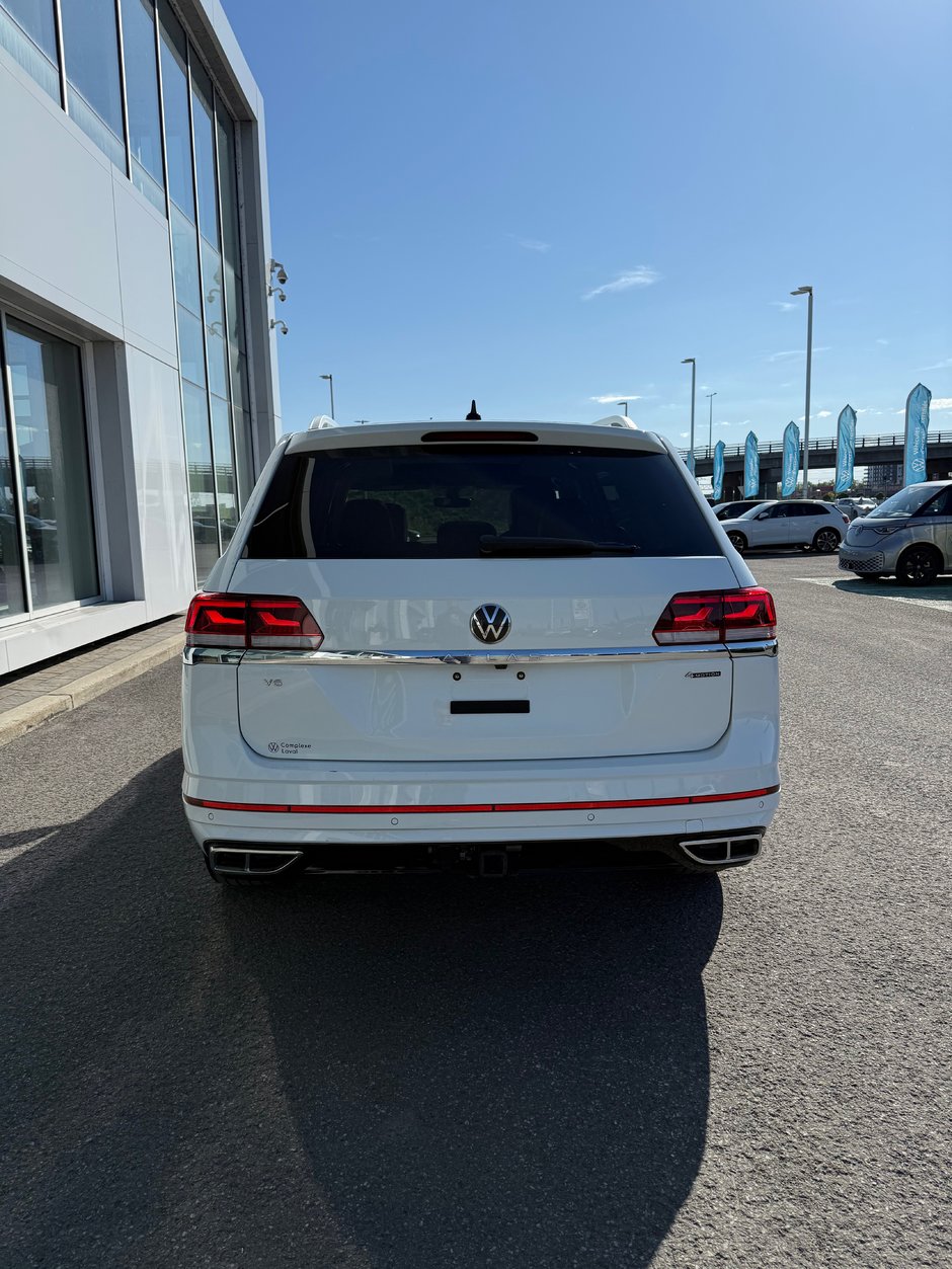 2023 Volkswagen Atlas Execline-3