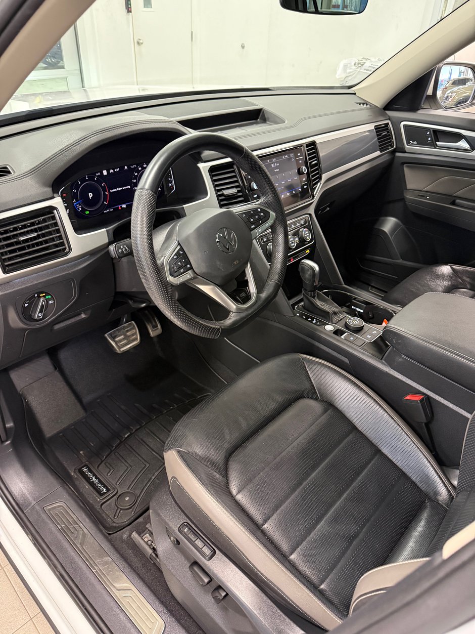 2023 Volkswagen Atlas Execline-10