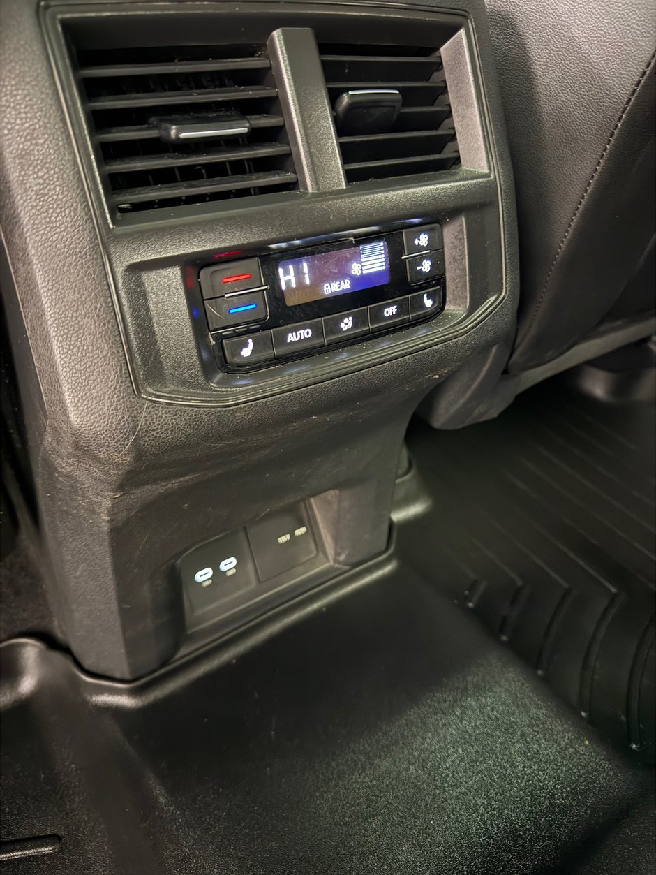 2023 Volkswagen Atlas Execline-9