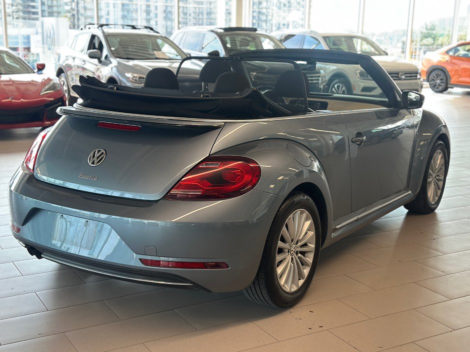 Volkswagen Beetle Convertible Wolfsburg Edition 2019-4