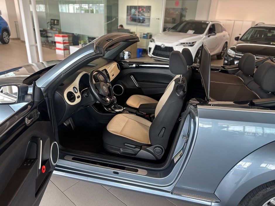 Volkswagen Beetle Convertible Wolfsburg Edition 2019-5