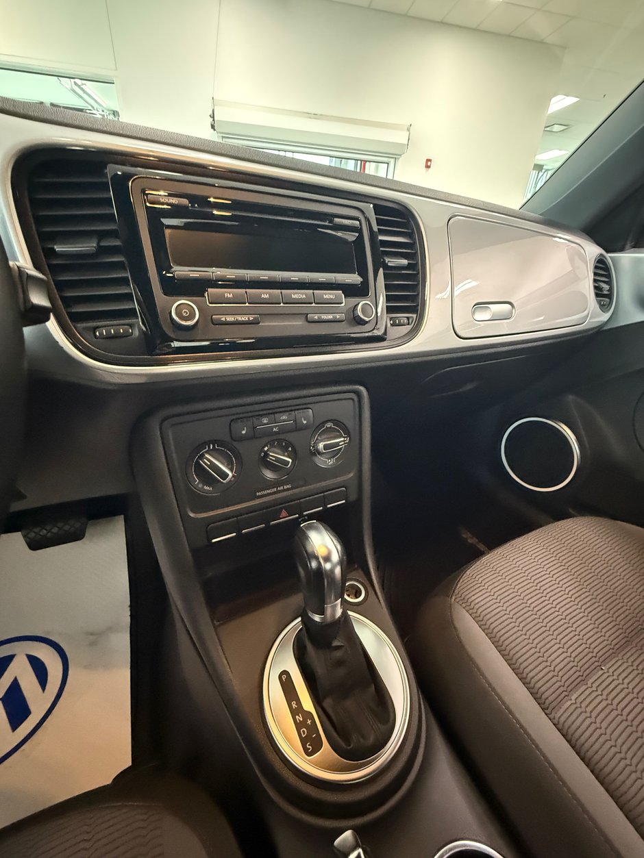 2012 Volkswagen Beetle Comfortline-6