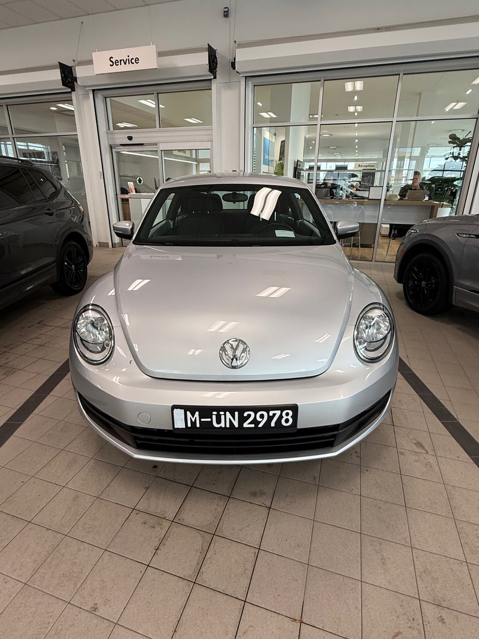 2012 Volkswagen Beetle Comfortline-1