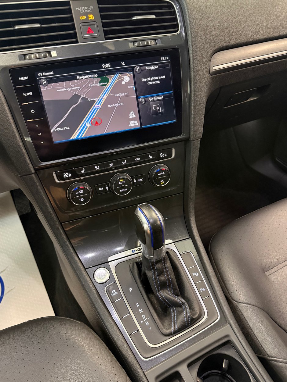 Volkswagen e-Golf Comfortline 2017-9