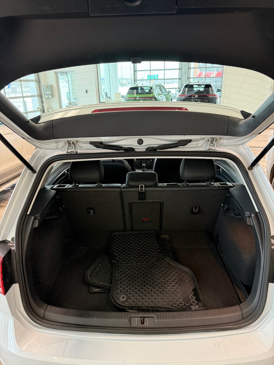 Volkswagen e-Golf Comfortline 2017-4