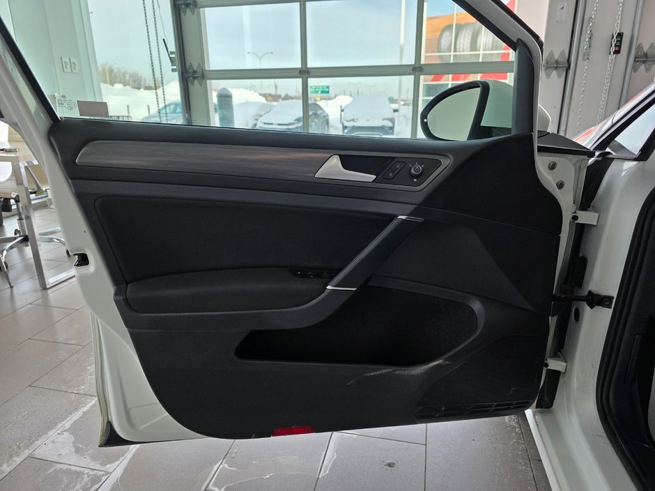 2020 Volkswagen e-Golf Comfortline-9