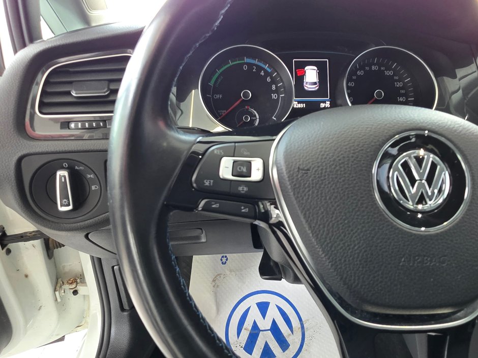2020 Volkswagen e-Golf Comfortline-14