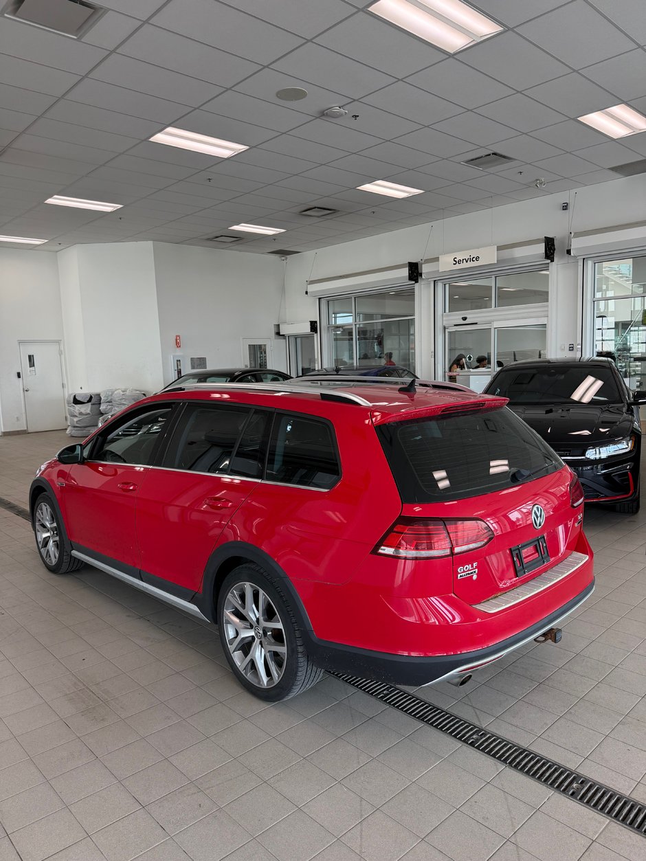 2018 Volkswagen GOLF ALLTRACK ROUGE-1