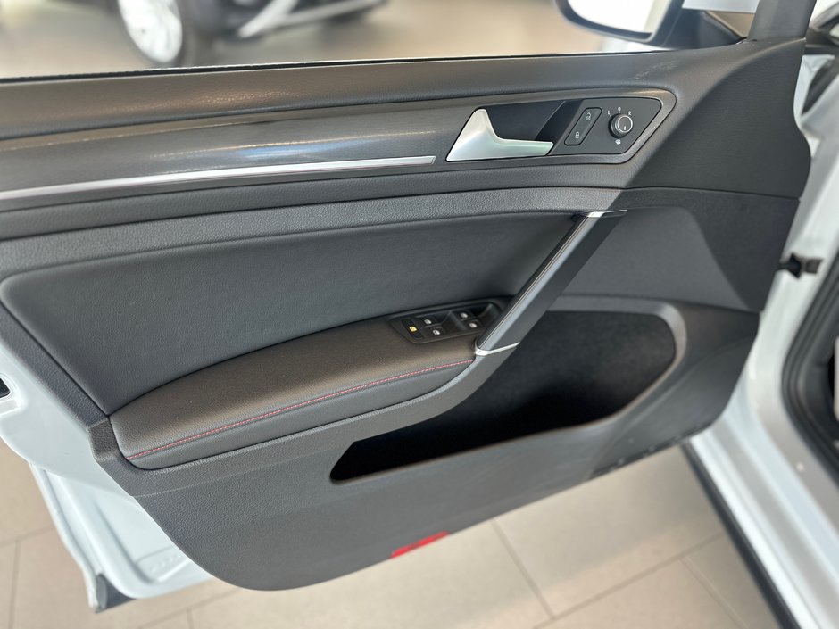 2018 Volkswagen Golf GTI Autobahn-12