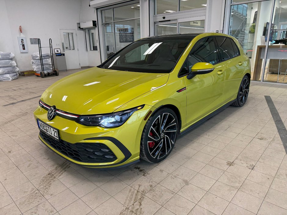 2022 Volkswagen Golf GTI Performance-0