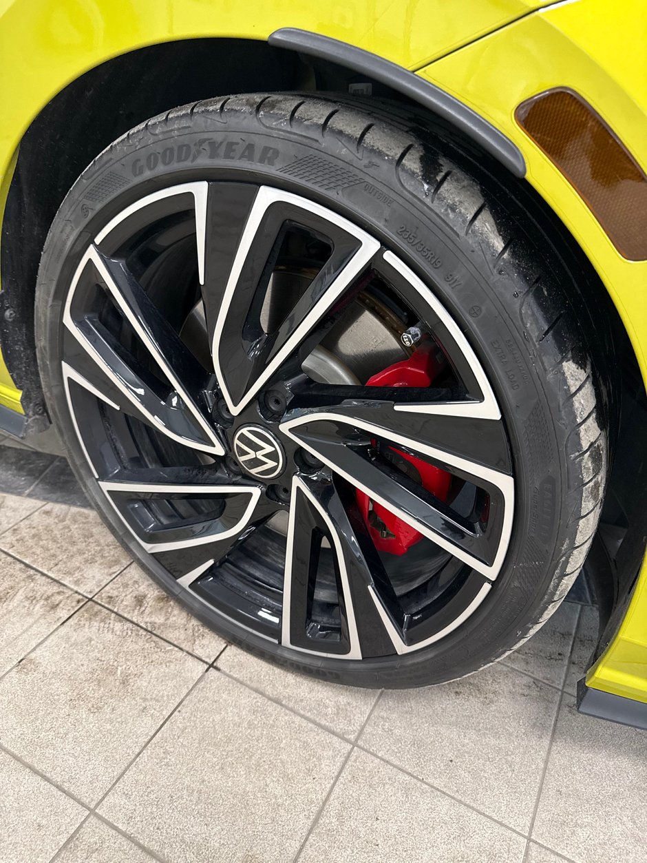 2022 Volkswagen Golf GTI Performance-2