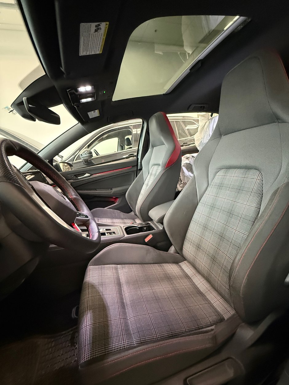 2022 Volkswagen Golf GTI Performance-3