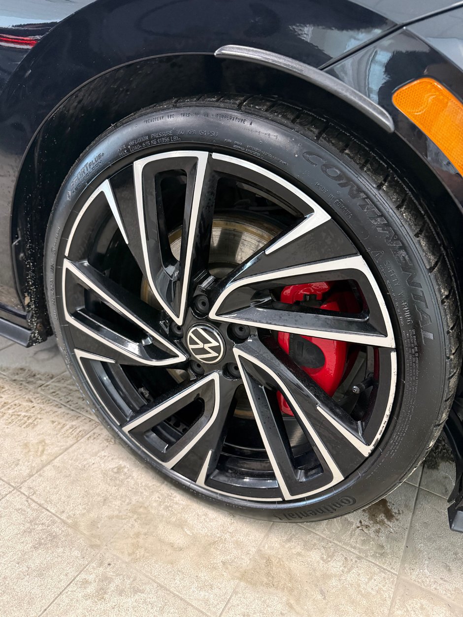 2022 Volkswagen Golf GTI Performance-2