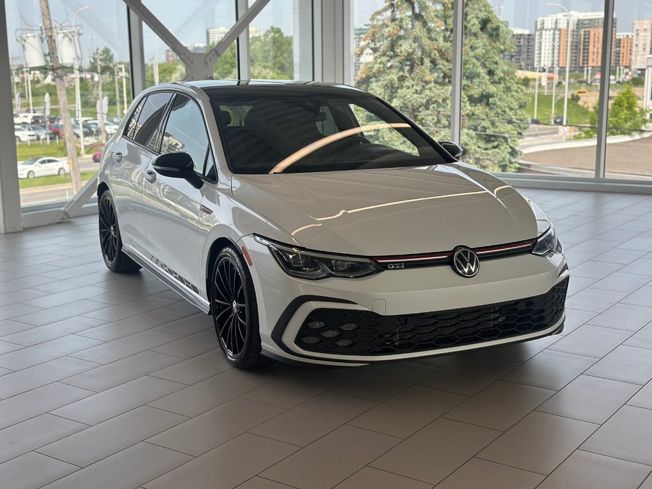 Volkswagen Golf GTI 40th Anniversary 2023-0