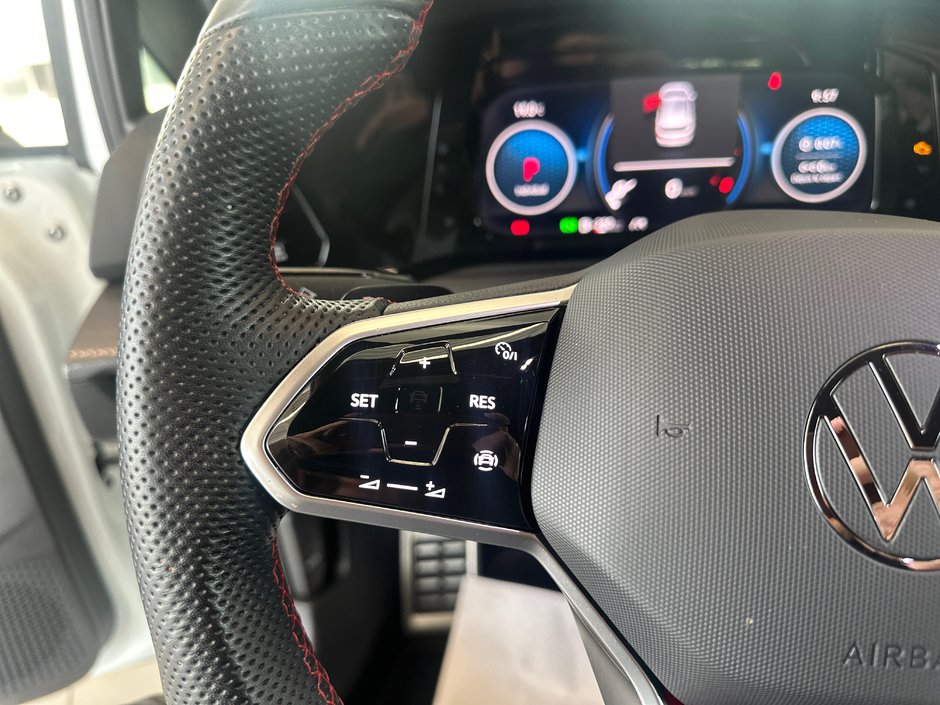 Volkswagen Golf GTI 40th Anniversary 2023-21