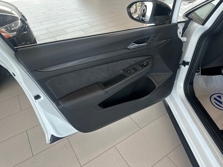 Volkswagen Golf GTI 40th Anniversary 2023-12