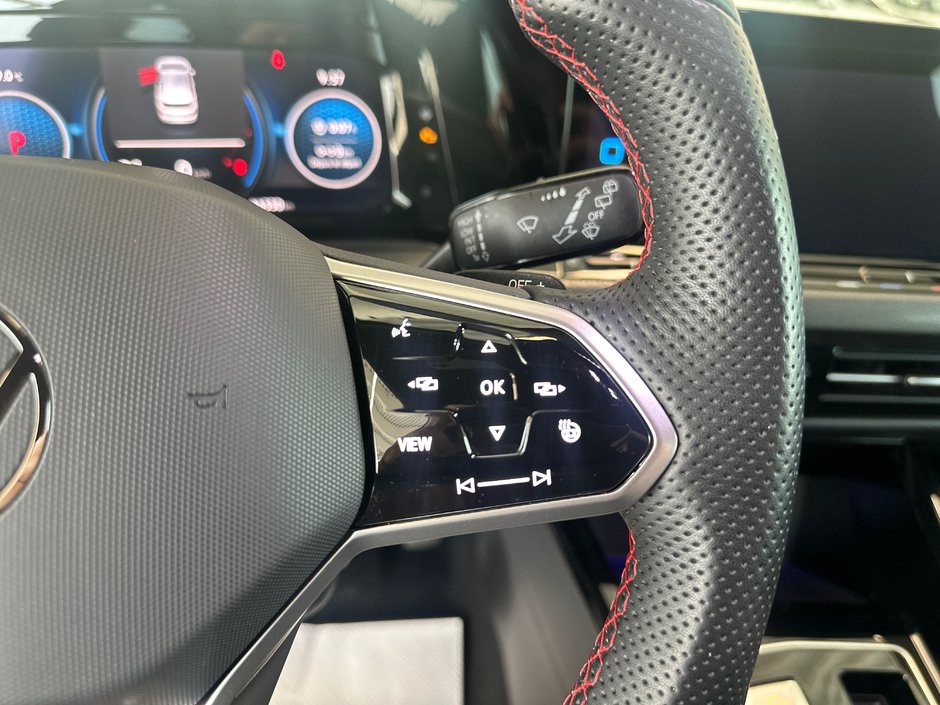 Volkswagen Golf GTI 40th Anniversary 2023-20