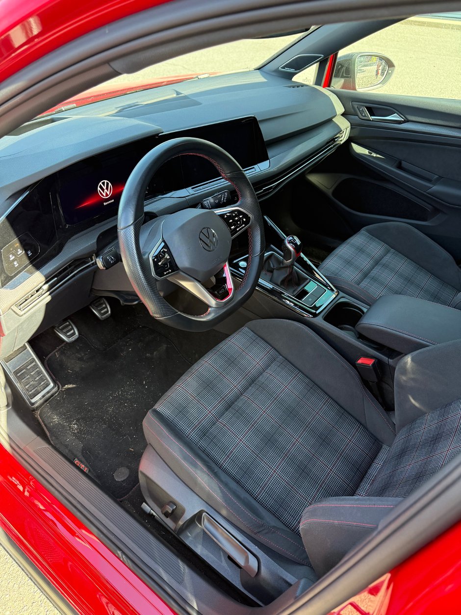 Volkswagen Golf GTI 40th Anniversary 2023-4