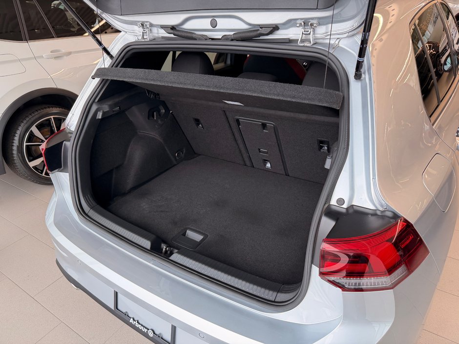 Volkswagen Golf GTI Autobahn 2023-7