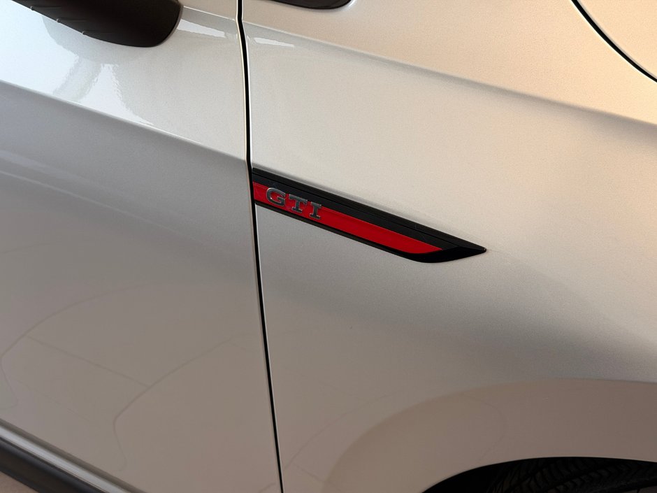 Volkswagen Golf GTI Autobahn 2023-6