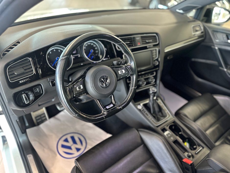 Volkswagen Golf R R 2016-13