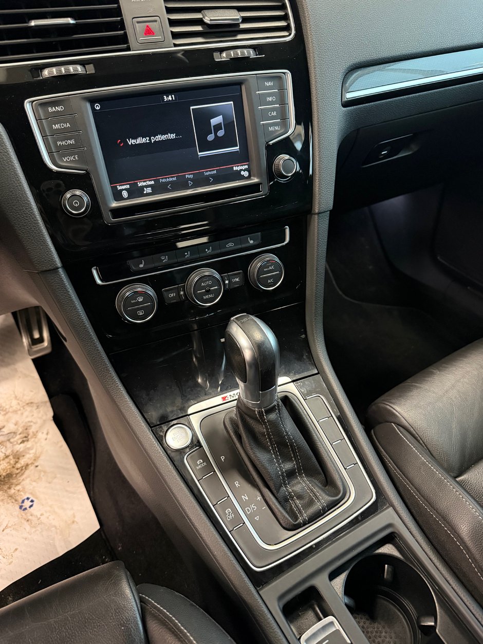 2016 Volkswagen Golf R-10