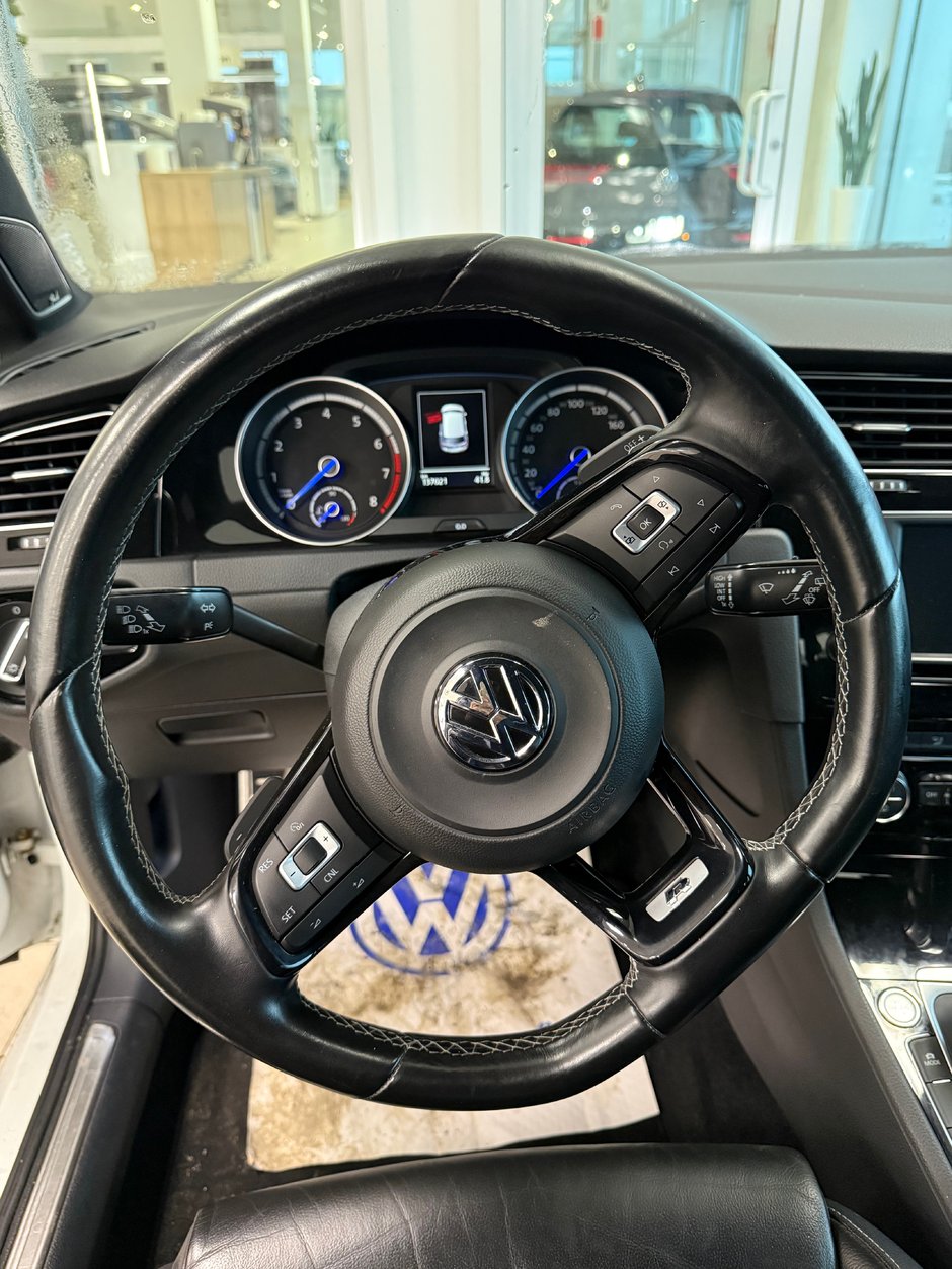 2016 Volkswagen Golf R-8