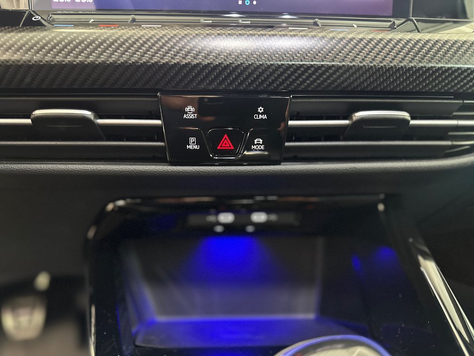 Volkswagen Golf R R 2024-18