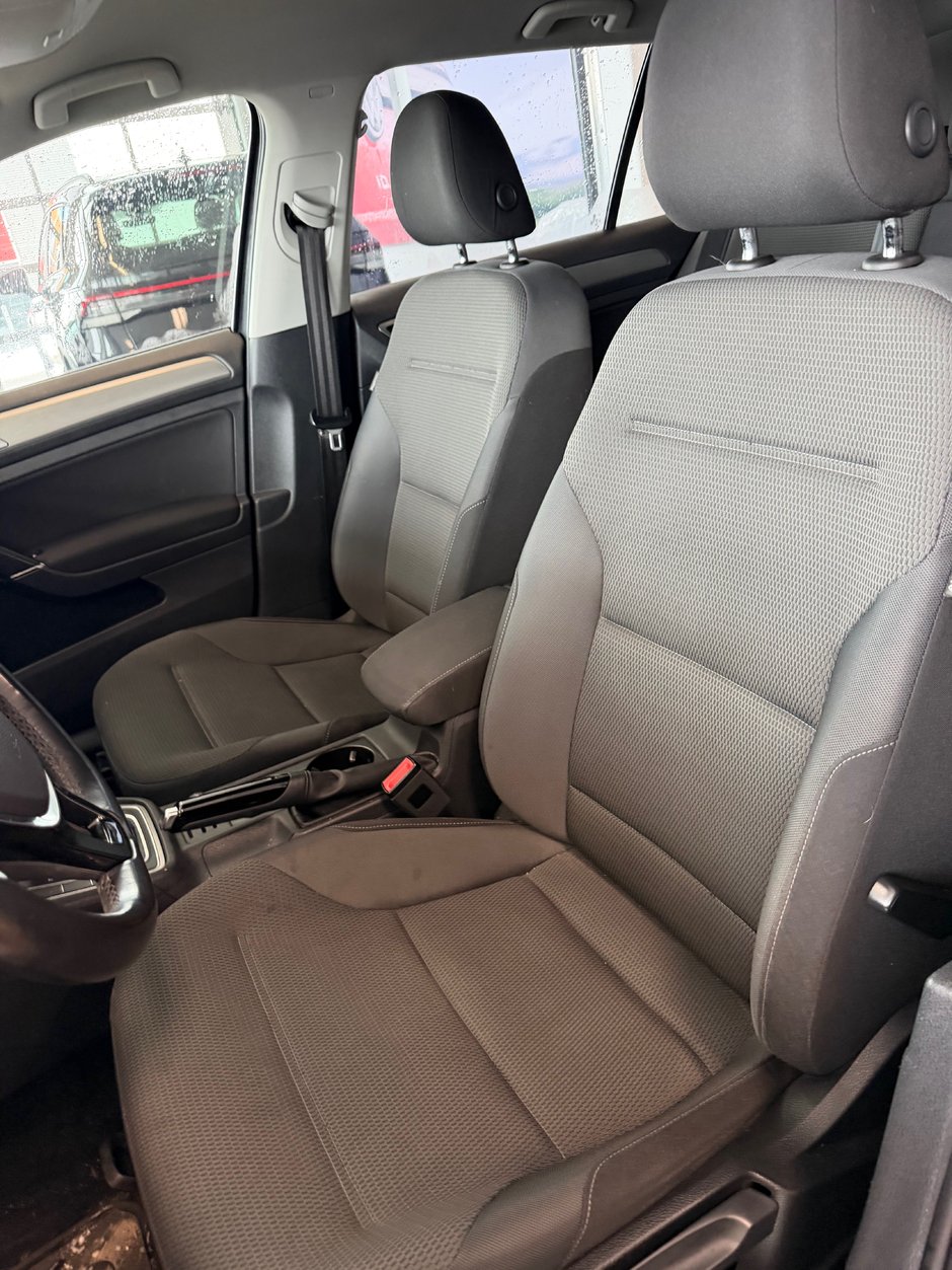 Volkswagen Golf Sportwagon Trendline 2016-7