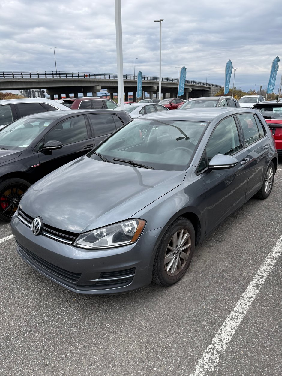 2015 Volkswagen Golf-0