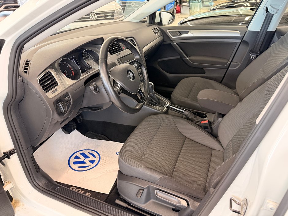 Volkswagen Golf trendline 2016-8