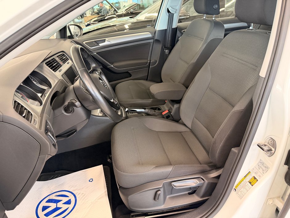 Volkswagen Golf trendline 2016-10