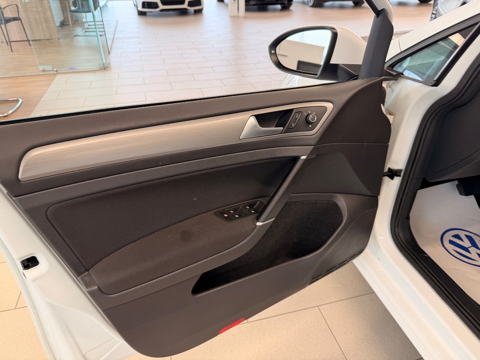 Volkswagen Golf trendline 2016-9