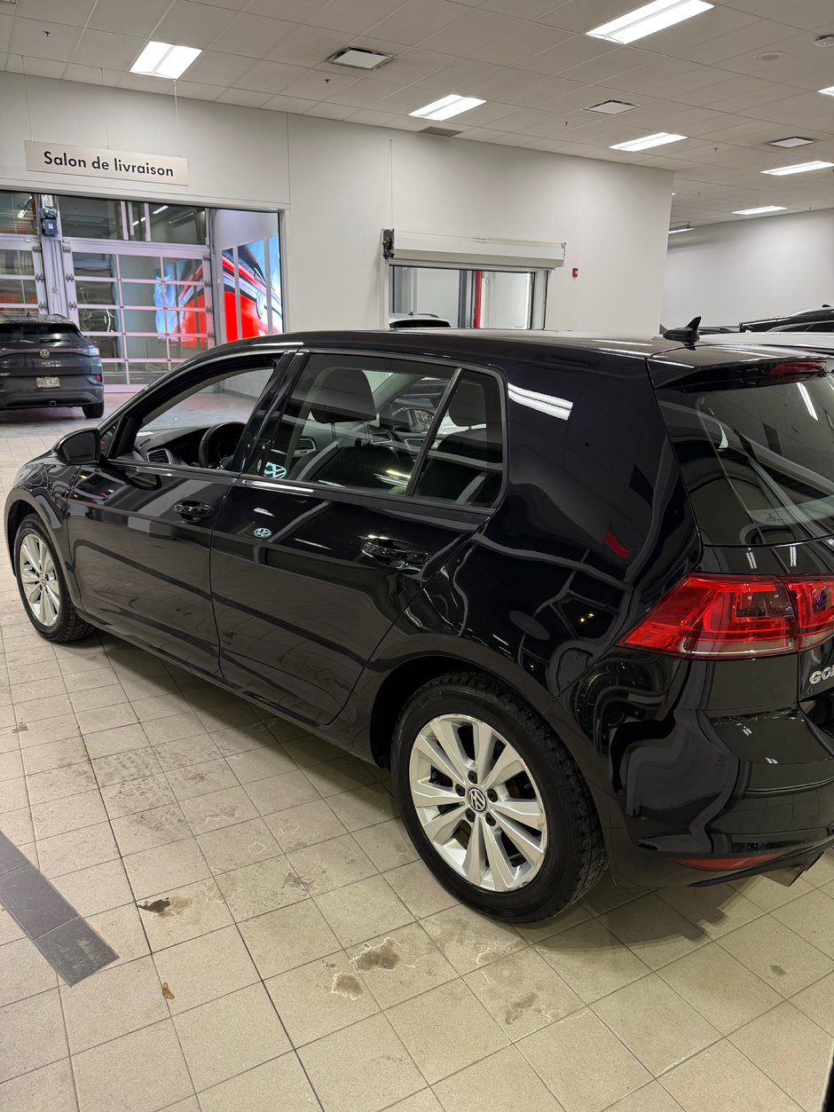 Volkswagen Golf Comfortline 2016-3