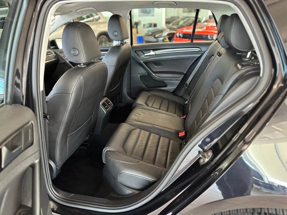 Volkswagen Golf Highline 2017-9