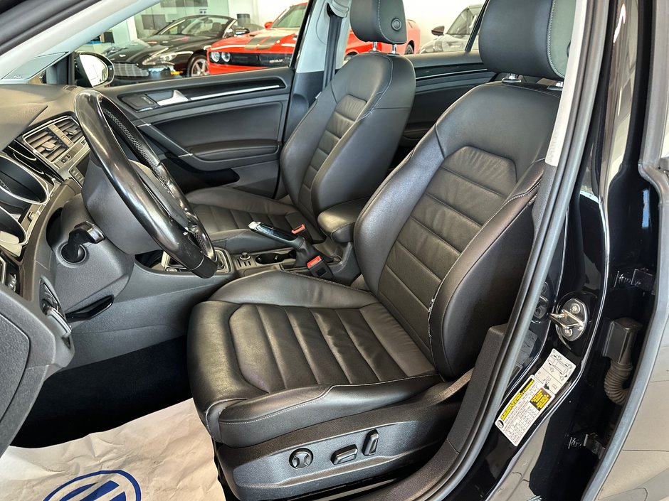 Volkswagen Golf Highline 2017-11