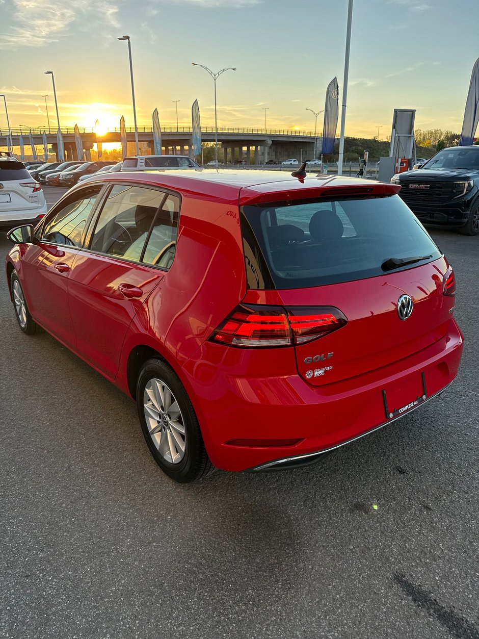 Volkswagen Golf  2018-4