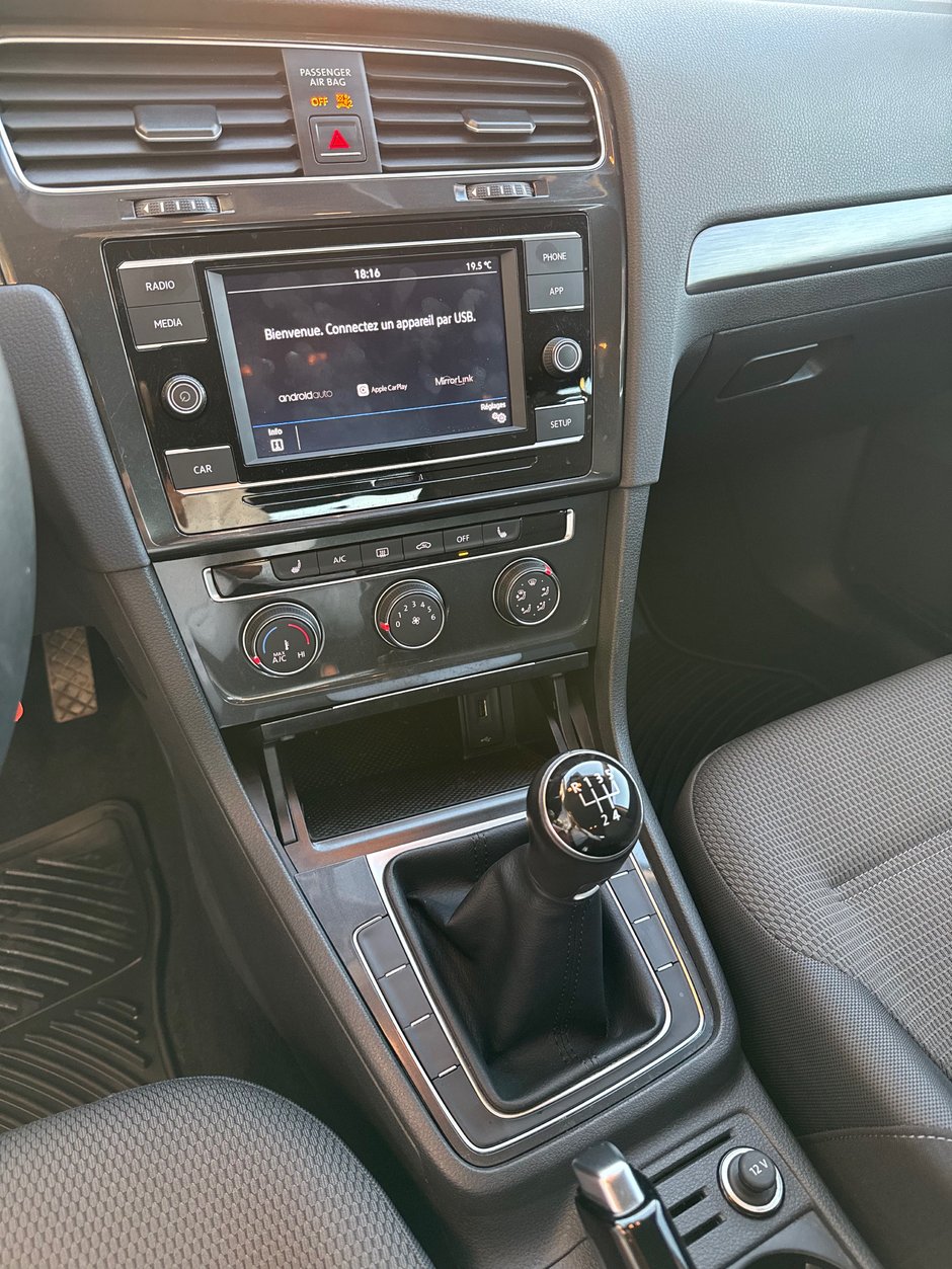Volkswagen Golf  2018-12