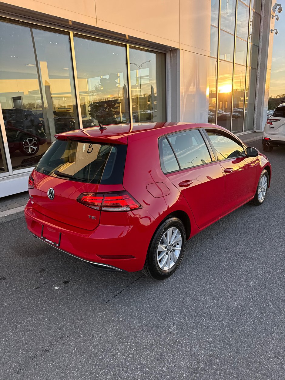 Volkswagen Golf  2018-15