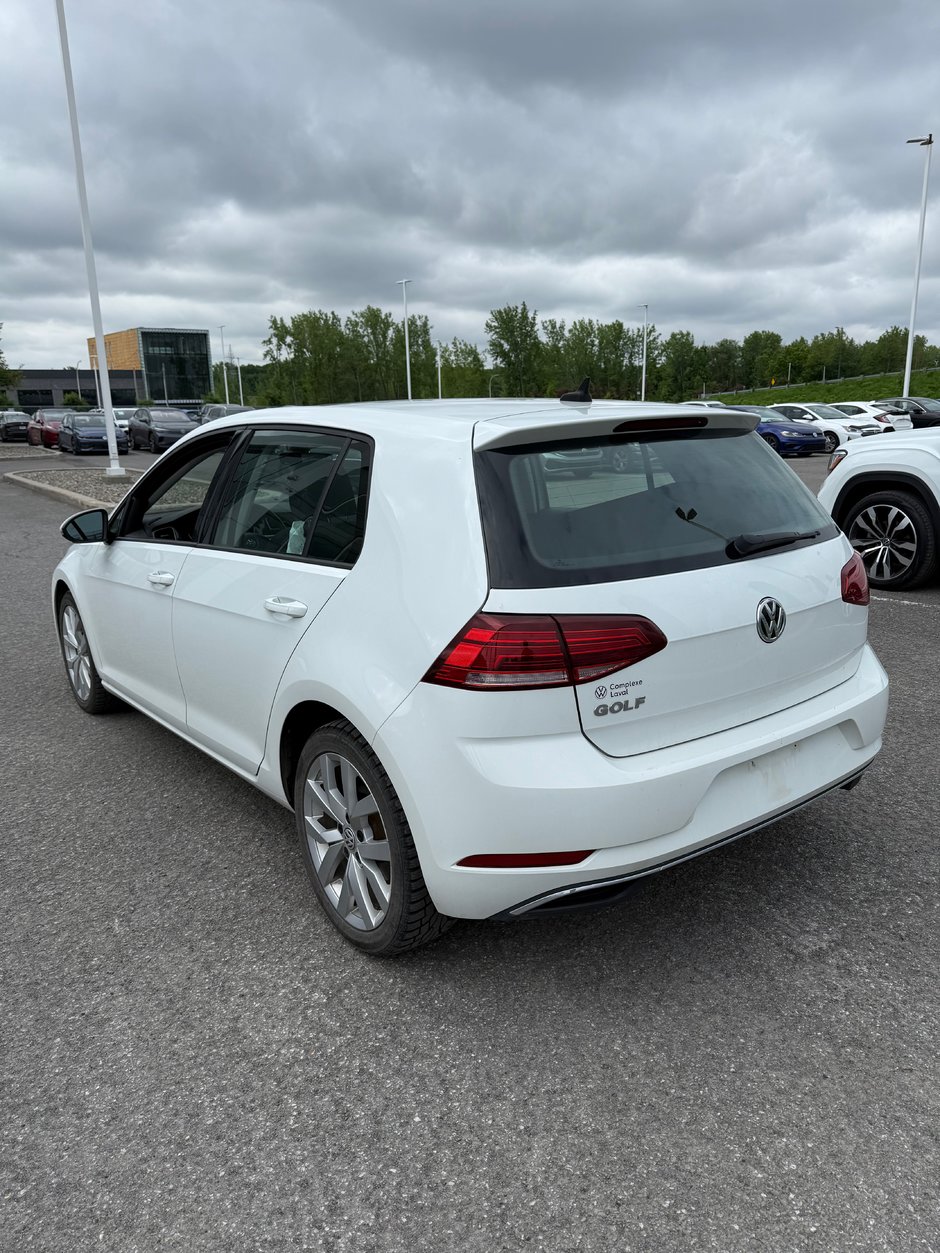 Volkswagen Golf  2021-1
