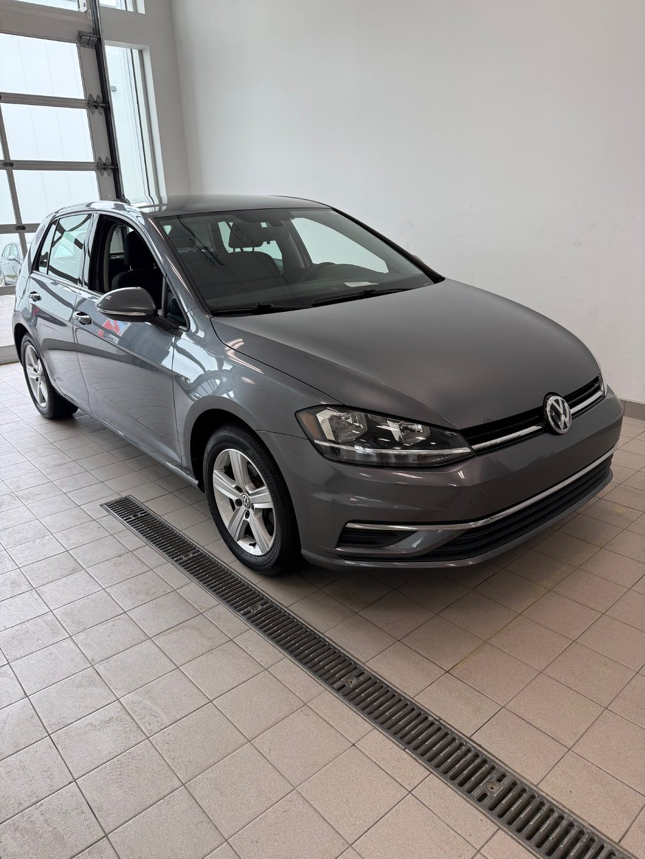 Volkswagen Golf  2021-0