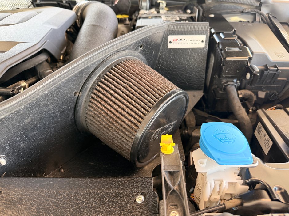 Volkswagen GTI Base 2023-20