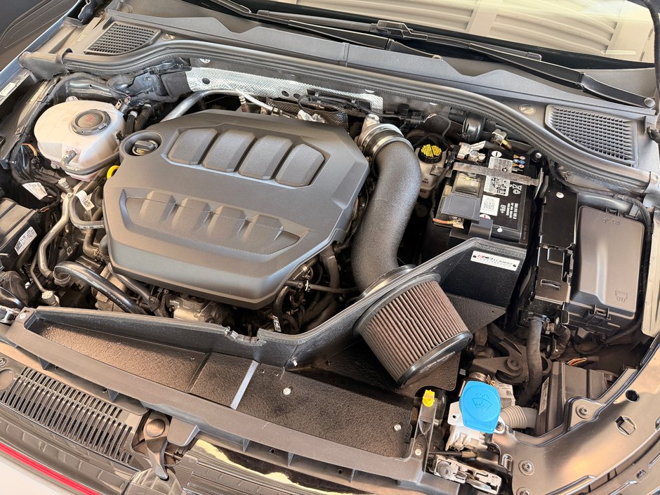 Volkswagen GTI Base 2023-19