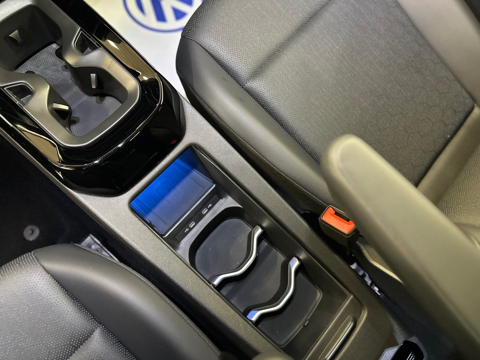 Volkswagen ID.4 Pro S AWD 2022-26