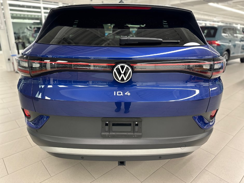 Volkswagen ID.4 Pro S AWD 2022-4