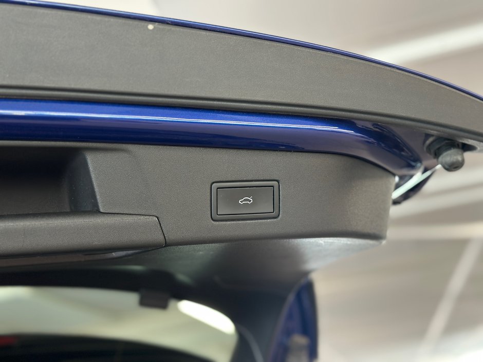 2022 Volkswagen ID.4 Pro S AWD-9