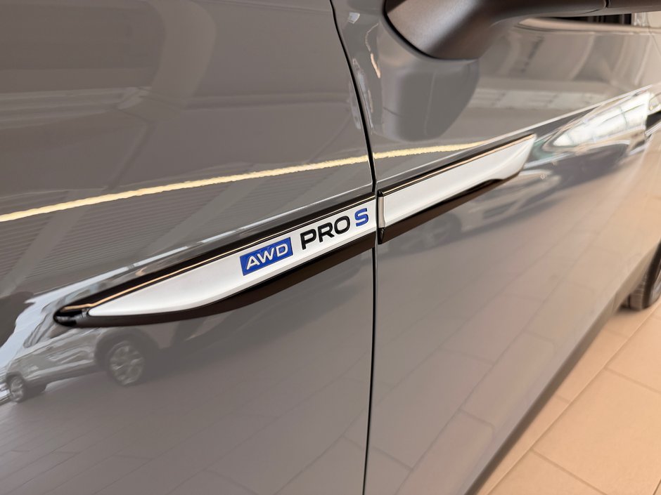 2023 Volkswagen ID.4 Pro S-5