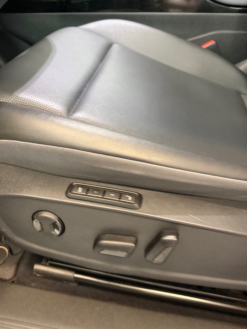 2023 Volkswagen ID.4 Pro-8