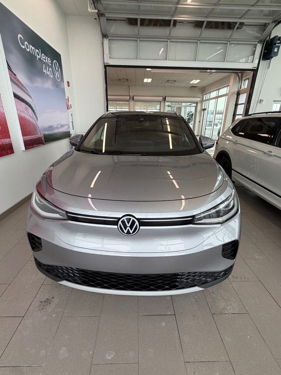 2023 Volkswagen ID.4 Pro-1